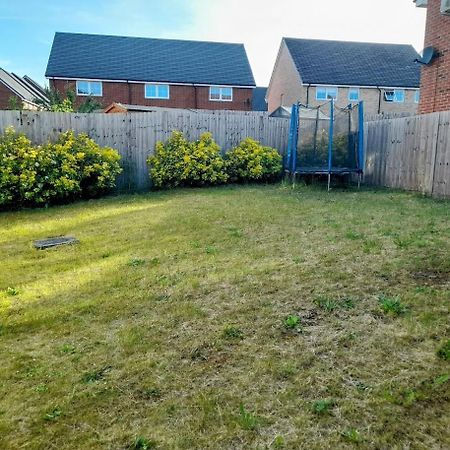 Beautiful 4 Bedroom Treasure Home Hemel Hempstead Kültér fotó